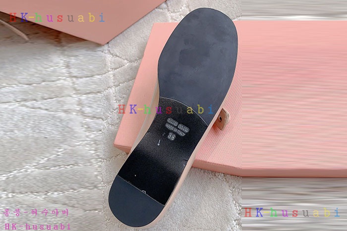 NEW 미우미우 신발 신상 MU 8944702