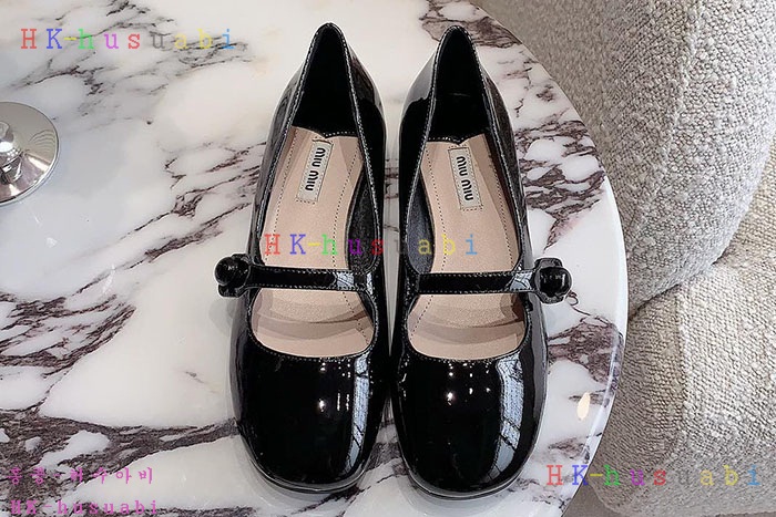 NEW 미우미우 신발 신상 MU 8944703