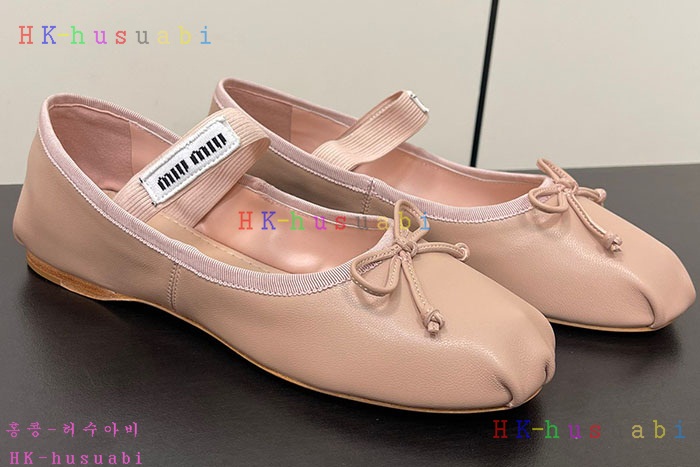 NEW 미우미우 신발 신상 MU 8250113