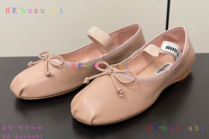NEW 미우미우 신발 신상 MU 8250113