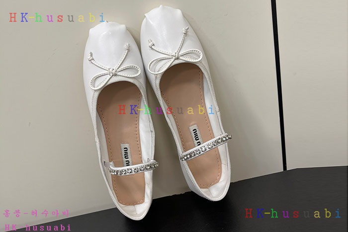 NEW 미우미우 신발 신상 MU 8250116