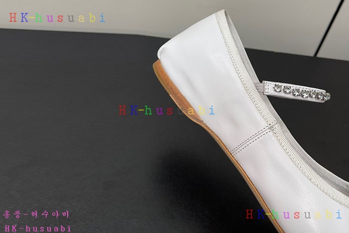 NEW 미우미우 신발 신상 MU 8250116