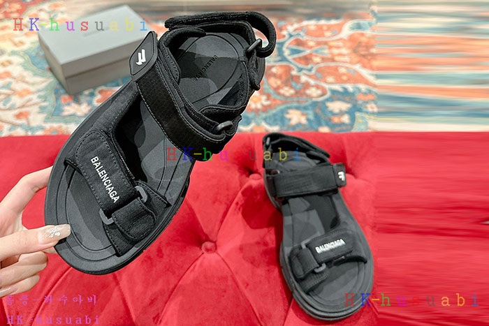 NEW 발렌시아가 신발 신상 B 3525015