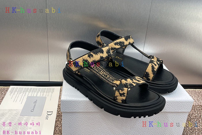NEW 디올 신발 신상 DR 599514