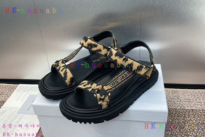 NEW 디올 신발 신상 DR 599514