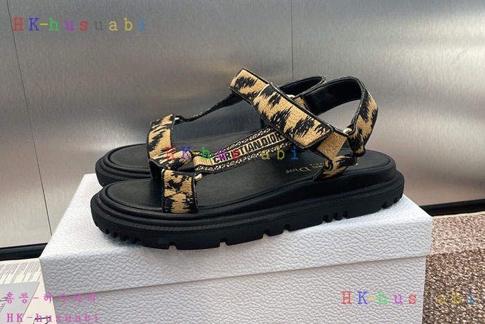 NEW 디올 신발 신상 DR 599514
