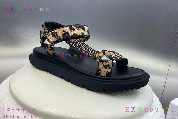 NEW 디올 신발 신상 DR 599514