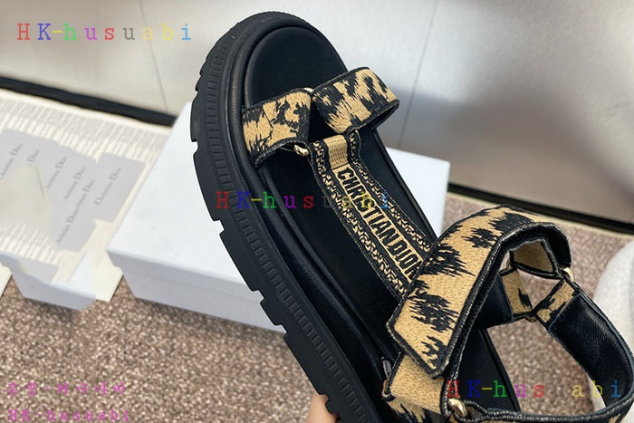 NEW 디올 신발 신상 DR 599514