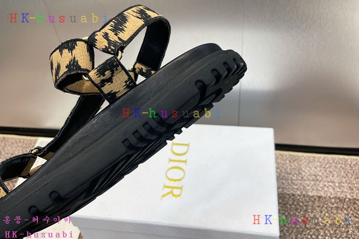 NEW 디올 신발 신상 DR 599514
