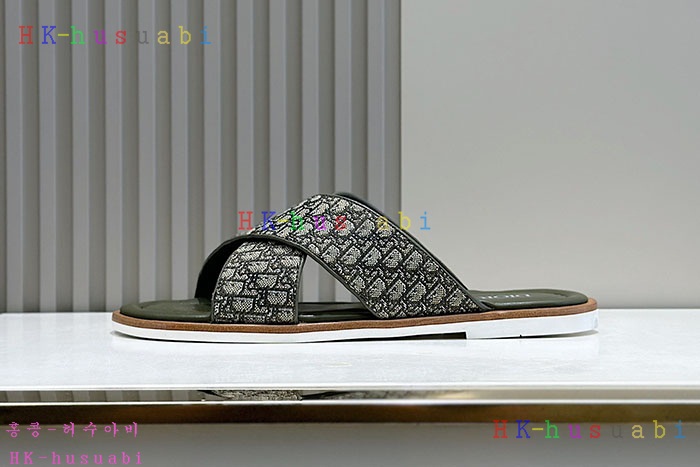 NEW 디올 신발 신상 DR 599524