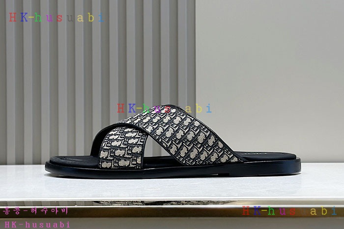 NEW 디올 신발 신상 DR 599526