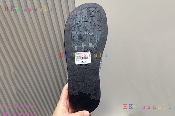 NEW 디올 신발 신상 DR 599526