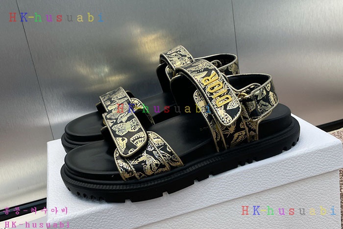 NEW 디올 신발 신상 DR 577401