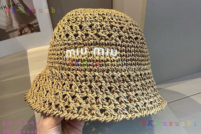 NEW 미우미우  모자 신상 M 335049