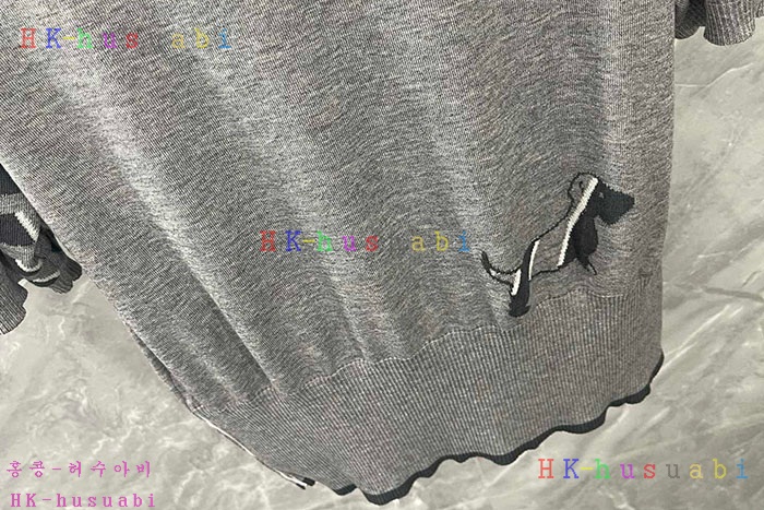 NEW 톰브라운 니트 반팔 신상 TB 441713