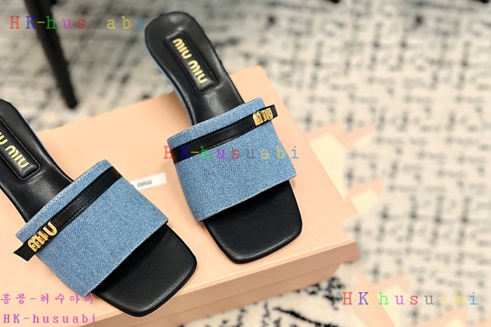 NEW 미우미우 신발 신상 MU 1786013