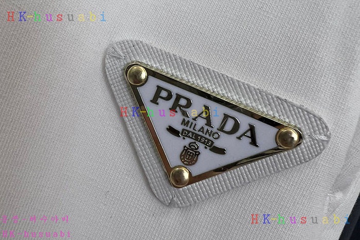 NEW 프라다 반바지 신상 P 611401