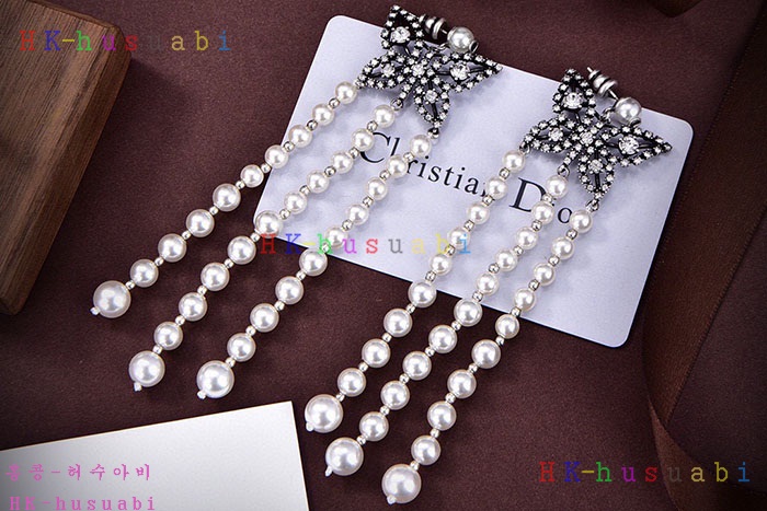 NEW 디올 귀걸이 신상 DR 6855243