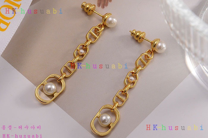 NEW 디올 귀걸이 신상 DR 6855264