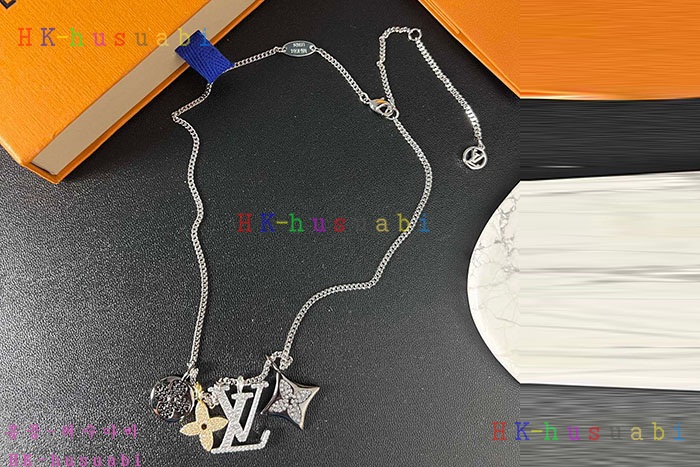 NEW 루이비통 목걸이 신상 LV 955812