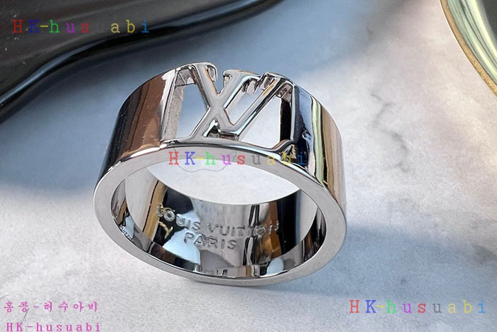 NEW 루이비통 반지 신상 LV 955825