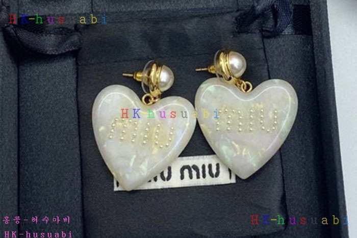NEW 미우미우 귀걸이 신상 MU 258805