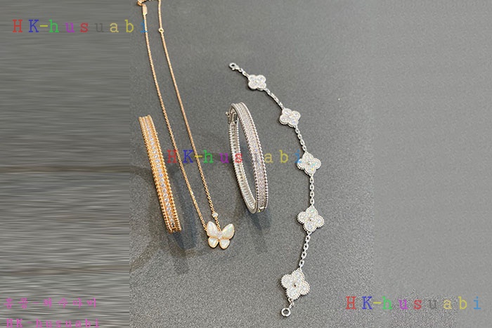 NEW 반클리에 앤 아펠 팔찌 신상  V 3027715