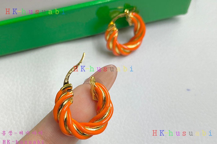 NEW 보테가베네타 귀걸이 신상  BV 958005