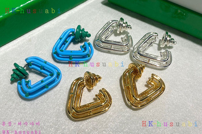 NEW 보테가베네타 귀걸이 신상  BV 958007
