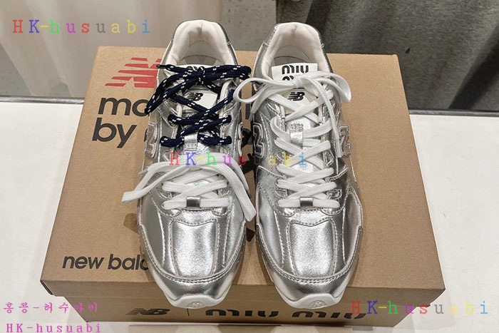 NEW 미우미우 신발 신상 MU 9804441