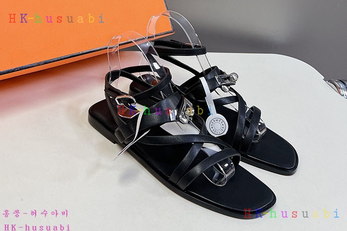 NEW 에르메스 샌들 신상 H 8857011