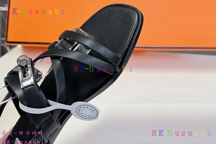 NEW 에르메스 샌들 신상 H 8857011