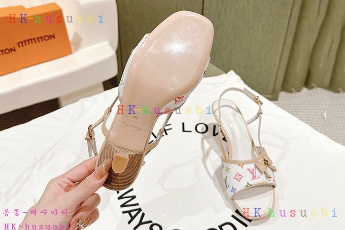 NEW 루이비통 샌들 신상 LV 856609