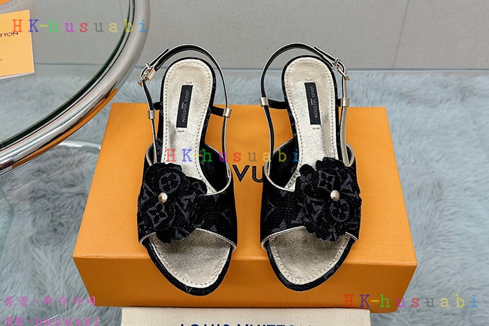 NEW 루이비통 샌들 신상 LV 599203
