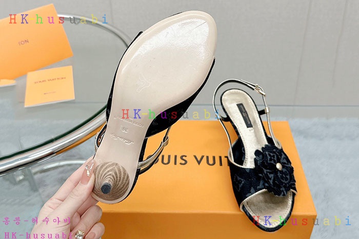 NEW 루이비통 샌들 신상 LV 599203