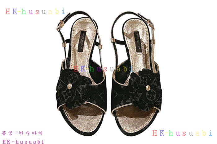 NEW 루이비통 샌들 신상 LV 856606