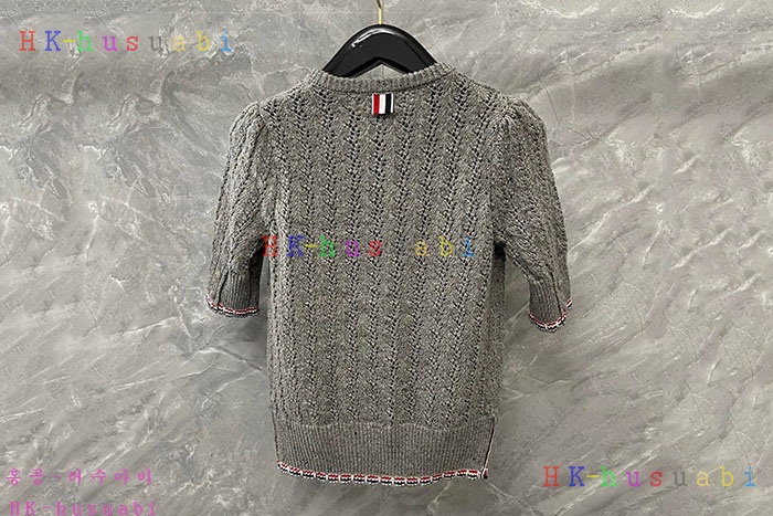 NEW 톰브라운 반팔니트 신상 TB 449901