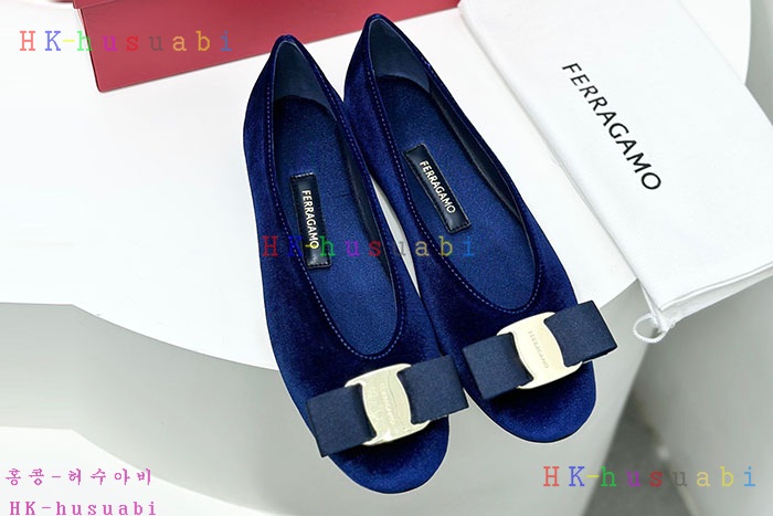 NEW 페라가모 플랫슈즈 신상 F 955705