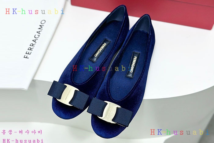 NEW 페라가모 플랫슈즈 신상 F 955705