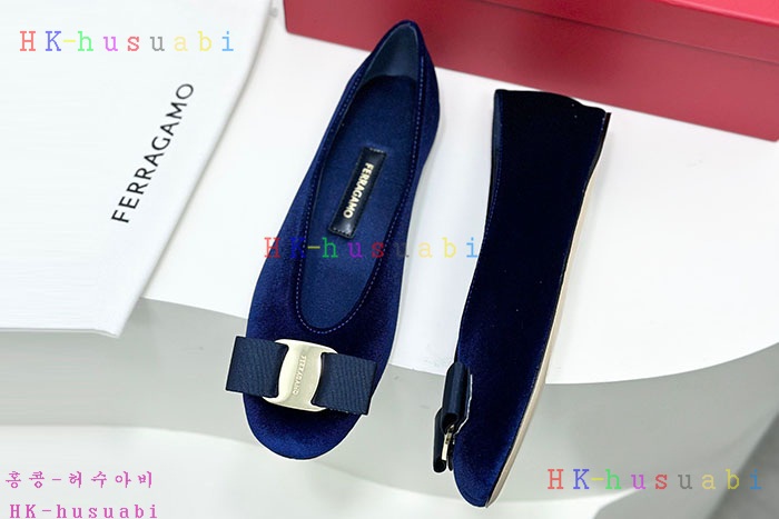 NEW 페라가모 플랫슈즈 신상 F 955705
