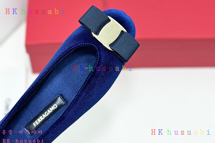 NEW 페라가모 플랫슈즈 신상 F 955705