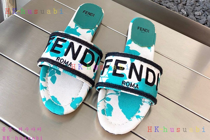NEW 펜디 샌들 신상 FD 6855018