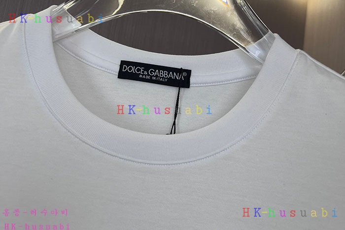 NEW 돌체앤가바나 반팔티 신상 DG 955006