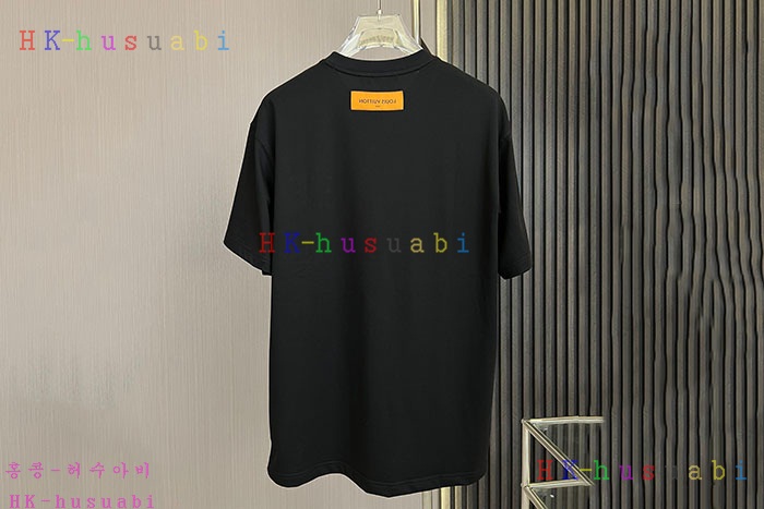 NEW 루이비통 반팔티 신상 L 558803