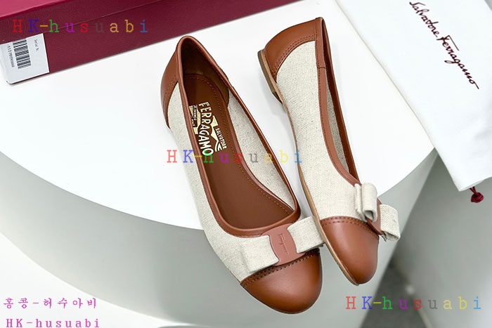 NEW 페라가모 플랫슈즈 신발 신상 F 770505