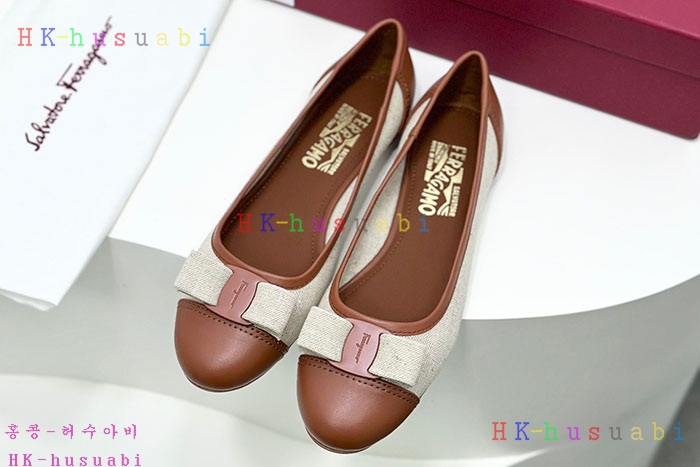 NEW 페라가모 플랫슈즈 신발 신상 F 770505