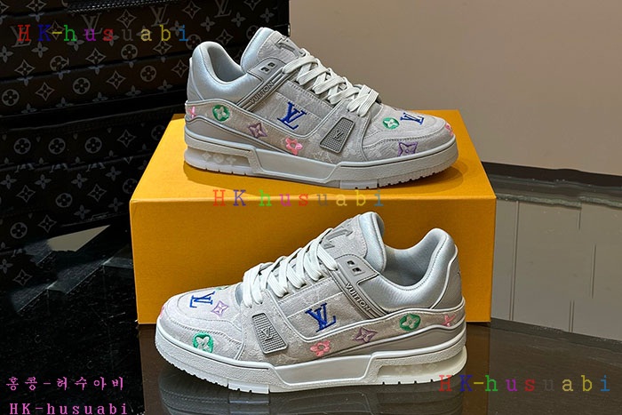NEW 루이비통 스니커즈  신상 LV 769907