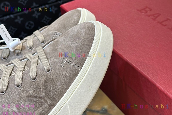 NEW 발리 스니커즈 신상 B 615501