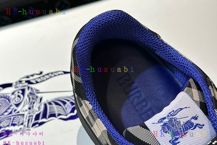 NEW 버버리 스니커즈 신상 BB 977706