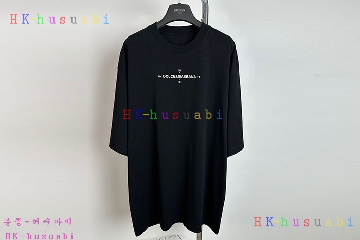 NEW 돌체앤가바나 반팔티 신상 DG 559003
